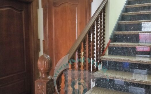 REF.20050 ESPECTACULAR VIVIENDA CON ASCENSOR, PATIO Y AMPLIA COCHERA