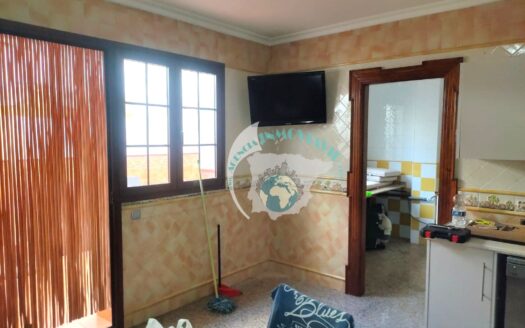 REF.20050 ESPECTACULAR VIVIENDA CON ASCENSOR, PATIO Y AMPLIA COCHERA