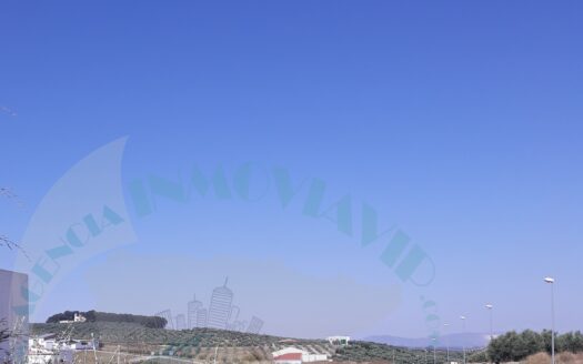 REF.18028 SOLAR URBANIZABLE 161M2 ESQUINA