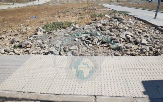 REF.19036 SOLAR URB. 146M2 EN ESQUINA