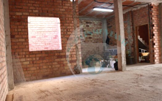 REF.ER21010 CASA+LOCAL-COCHERA DE 3 PLANTAS