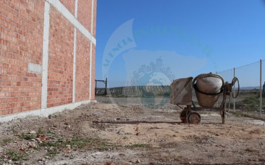 REF.21012 VENTA 2 SOLARES LINDANTES