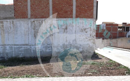 REF.21033 TERRENO RESIDENCIAL EN ESQUINA