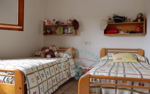 REF.ALG21008 GRAN VIVIENDA DE 3 PLANTAS CON SOTANO AMPLIO PATIO Y TERRAZA