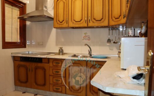 REF.21058 VIVIENDA SEMICENTRICA EN ESQUINA