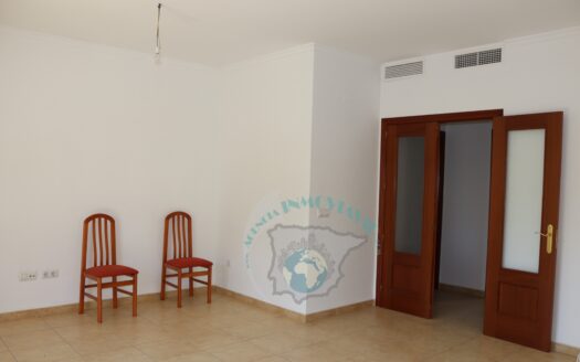 REF.RT22001 PISO LUMINOSO CON ASCENSOR Y PARKING