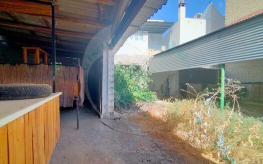 REF.22048 SOLAR URBANO CON POZO