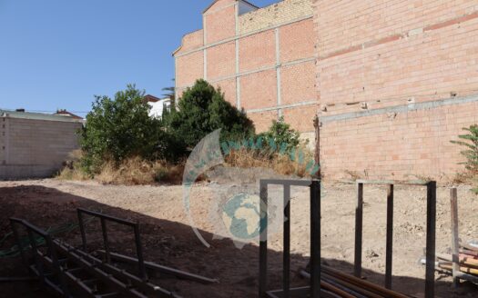 REF.22047 SOLAR URBANIZABLE 225m2
