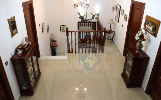 REF.ER23003 IMPRESIONANTE CASA AMPLIA PARA FAMILIAS