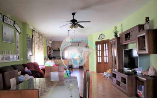 REF.ARC23001 VENTA DE CHALET CON PISCINA PRIVADA, ARCHIDONA