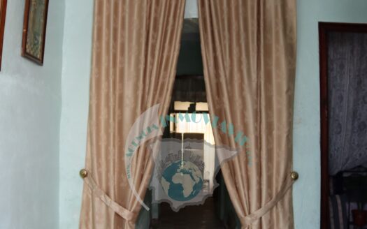 REF.23030 SOLAR CENTRICO DE 213 M2 EN BENAMEJÍ