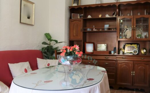 REF.CLO23001 VENTA DE CASA MÁS TERRENO EN CASTILLO DE LOCUBÍN