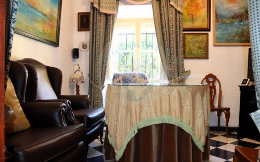 REF.CB23001 VENTA DE CASA CON ENCANTO AMBIGUO