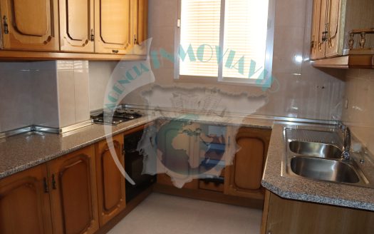 Ref. 25017 – Piso con cochera, buhardilla y terraza privada en Benamejí (Córdoba)