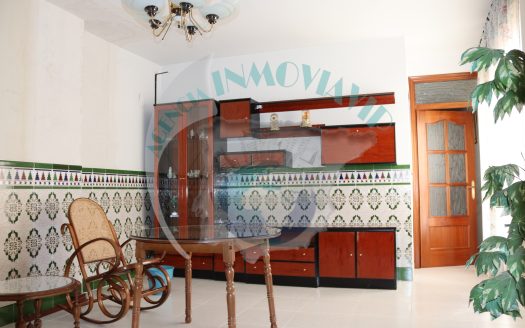 Ref. 25017 – Piso con cochera, buhardilla y terraza privada en Benamejí (Córdoba)