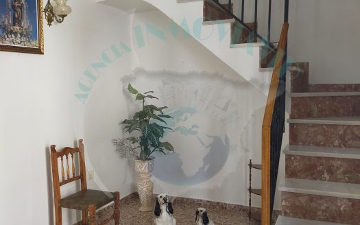Ref. 25020 – Casa de 3 plantas con terraza y patio en Benamejí (Córdoba)