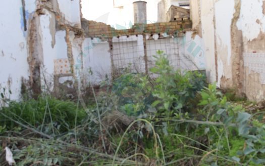 Ref.25028 Solar urbano situado en una zona en Benamejí (Córdoba), con una superficie de 78² ideal para inversión.