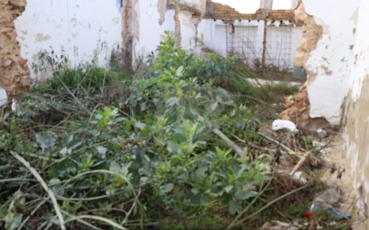 Ref.25028 Solar urbano situado en una zona en Benamejí (Córdoba), con una superficie de 78² ideal para inversión.