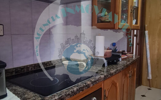 REF.ER26002 VENTA CASA EN ENCINAS REALES CON PATIO Y TERRAZA