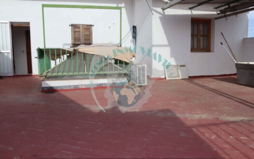 REF.ER26002 VENTA CASA EN ENCINAS REALES CON PATIO Y TERRAZA