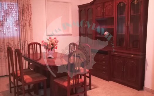 REF.19013 🏡 Amplio piso de 4 dormitorios con patio en Benamejí – ¡Ideal para familias!