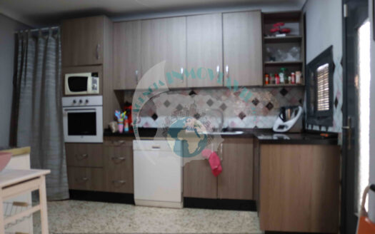 REF.ER26006 Casa con patio, terraza y amplias posibilidades para disfrutar en familia
